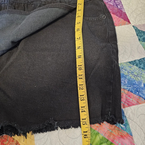 Highway Jeans Black Denim Plus Sized Skort Size 22 NWT - Picture 2 of 9